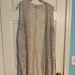 Lace LuLaRoe Joy vest- sz XL